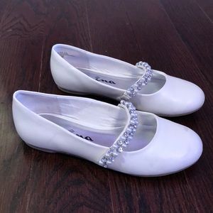Size 1 Nina girls dress shoe